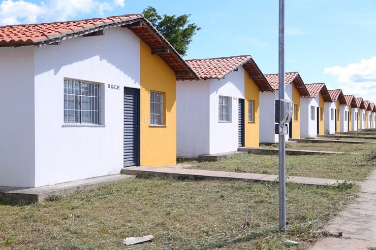prefeitura-anuncia-entrega-das-casas-do-residencial-leonel-b.jpeg